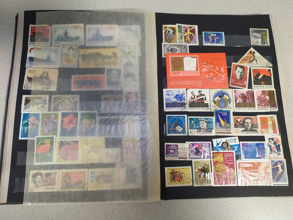 Two vintage Soviet stamp albums with USSR stamps, photo 5