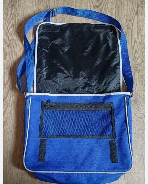Retro aviation memorabilia bag interior with zippered mesh pocket