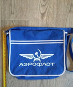 Retro aviation memorabilia bag interior with zippered mesh pocket – detail 6