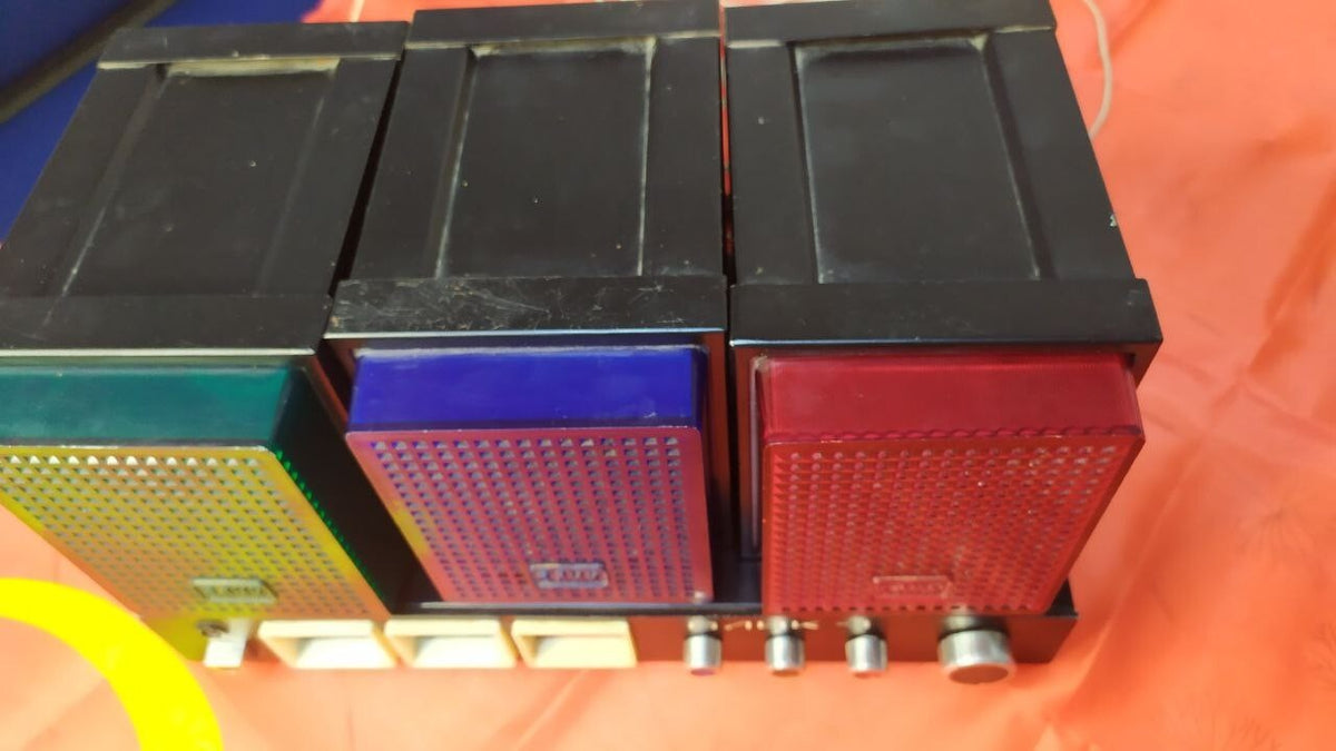 Soviet color music light show system with green, blue and red channels