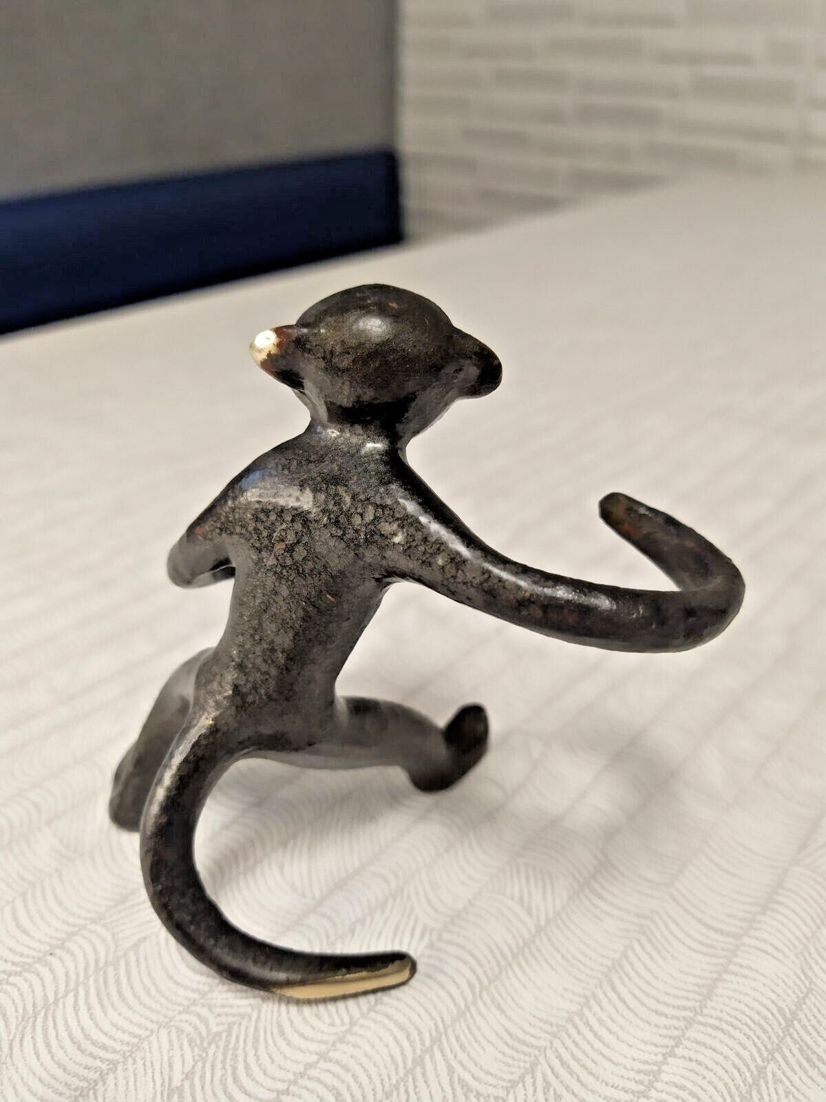 Vintage brass ape spice stand with dark patina on the body – detail 8