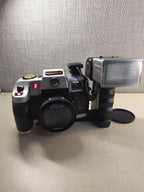 Lomography camera set with lens cap, strap and Italian instruction manual – detail 15