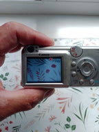 Vintage digital camera Canon PowerShot A460, back view with screen – detail 8