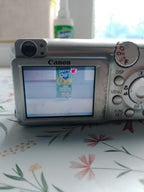 Canon PowerShot vintage 5.0MP camera, top view with controls – detail 9