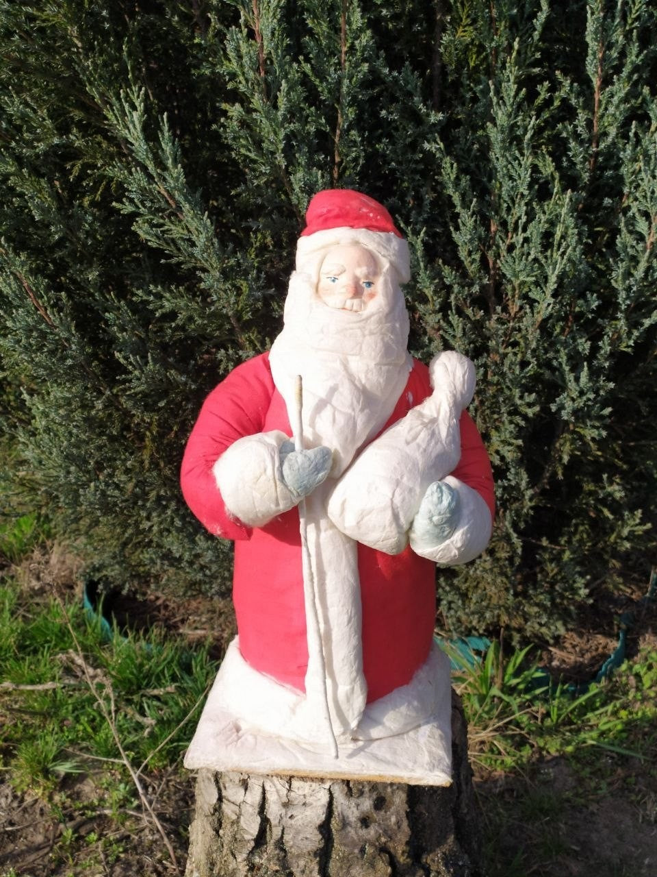 Ded Moroz figurine, Soviet Father Frost in red robe with staff and gift sack on a wooden base