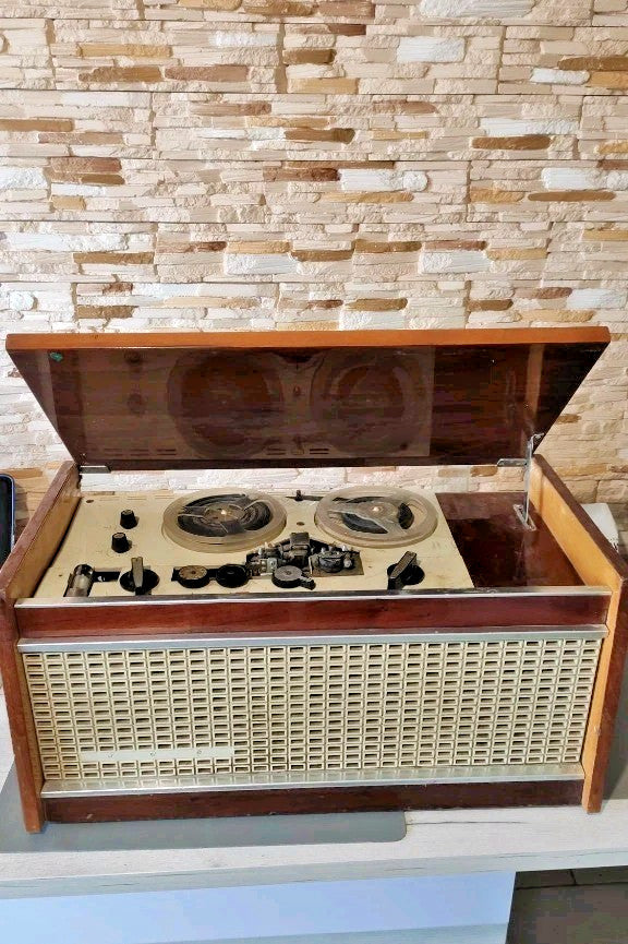 Dnepr-14A Soviet reel to reel tape recorder in glossy wooden cabinet