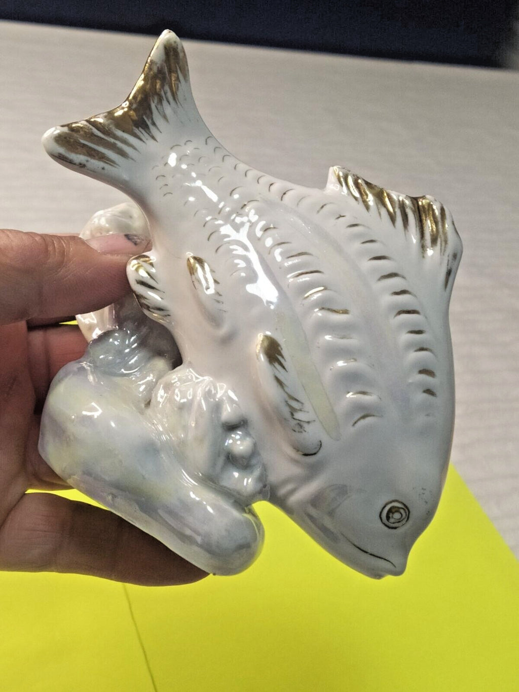 Vintage USSR lusterware carp with gold highlights on fins – detail 10
