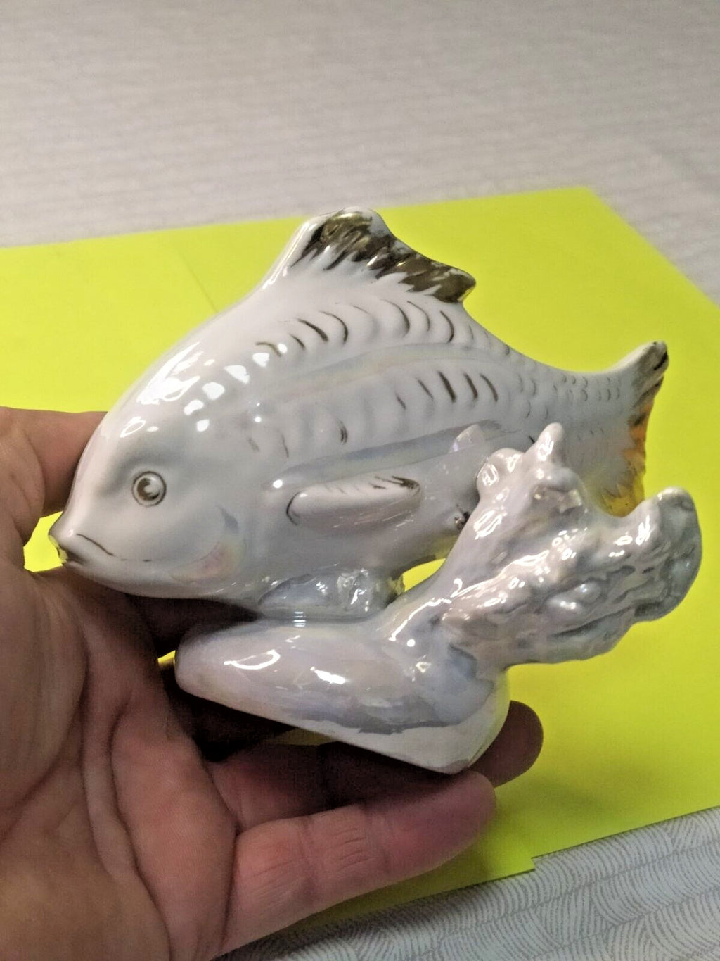 Soviet porcelain fish figurine with mother-of-pearl sheen – detail 8