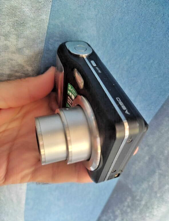 Fujifilm FinePix A850 AA battery compartment and card slot – detail 7