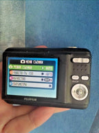 Vintage digital camera FinePix A850 rear LCD screen and controls – detail 8