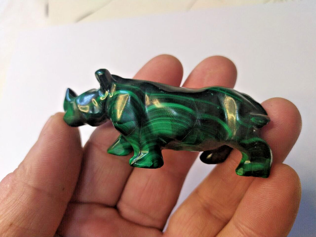 Malachite animal carving of a rhino in side view – detail 5
