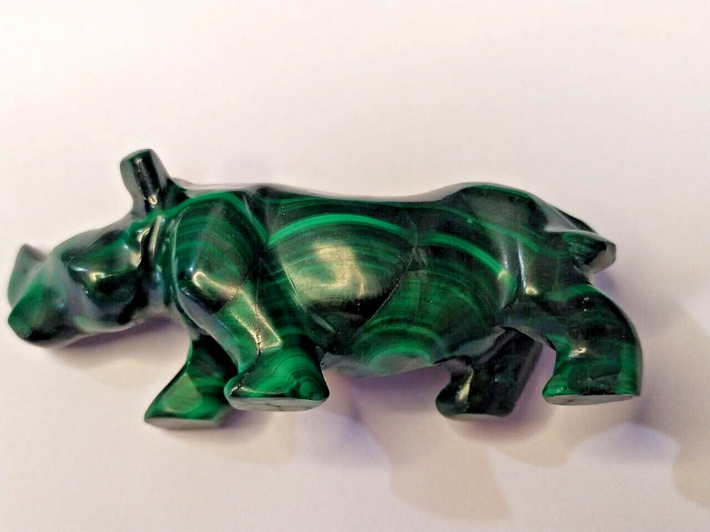 Malachite animal carving of a rhino in side view – detail 8