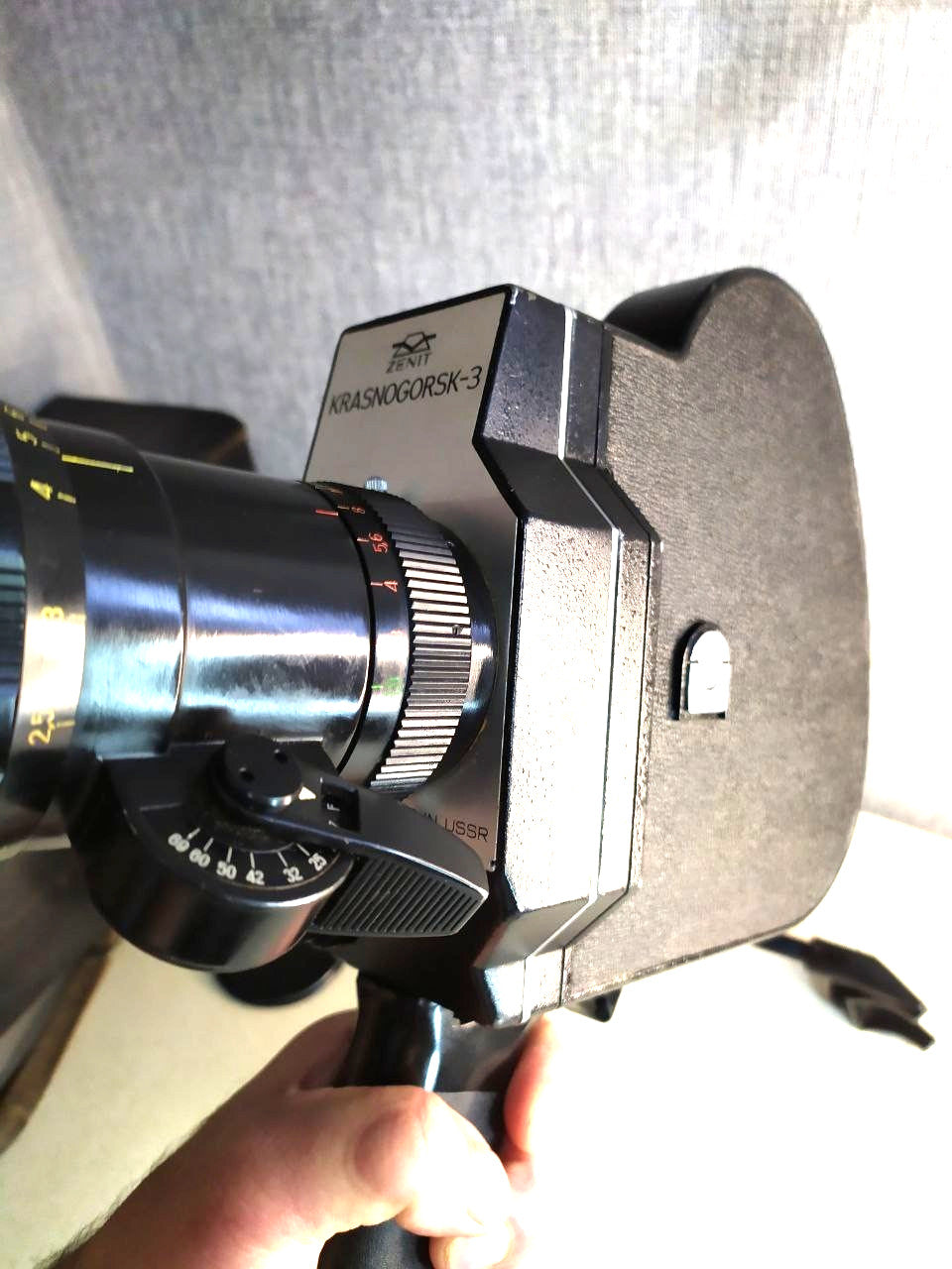 Meteor-5-1 M42 lens on Soviet 16mm camera – detail 9
