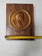 Soviet wall decor plaque showing edge wear on the base – detail 10