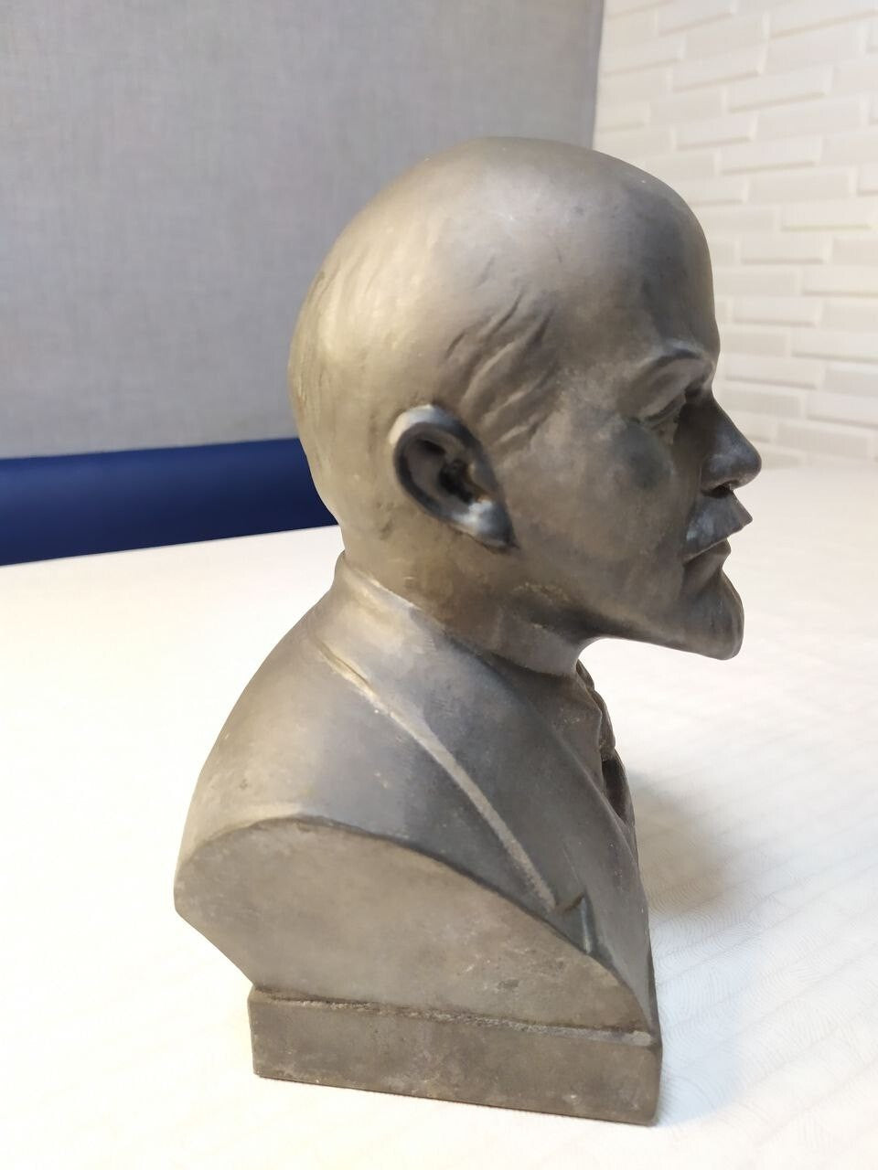 Vintage Lenin bust side profile showing cast metal detail – detail 5