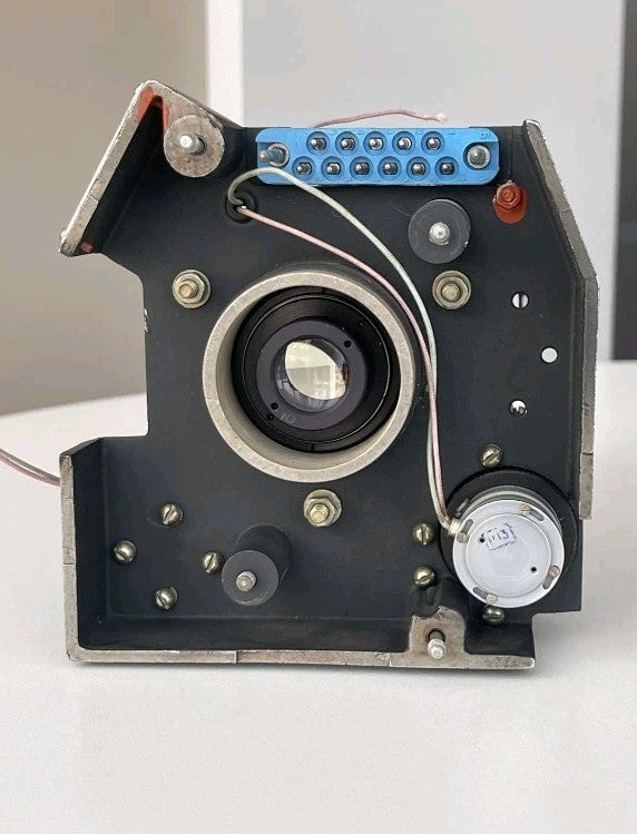 Meteor-S 22-89 lens barrel with focus and aperture markings – detail 7