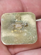 Back of the Moscow 1980 gymnast pin badge
