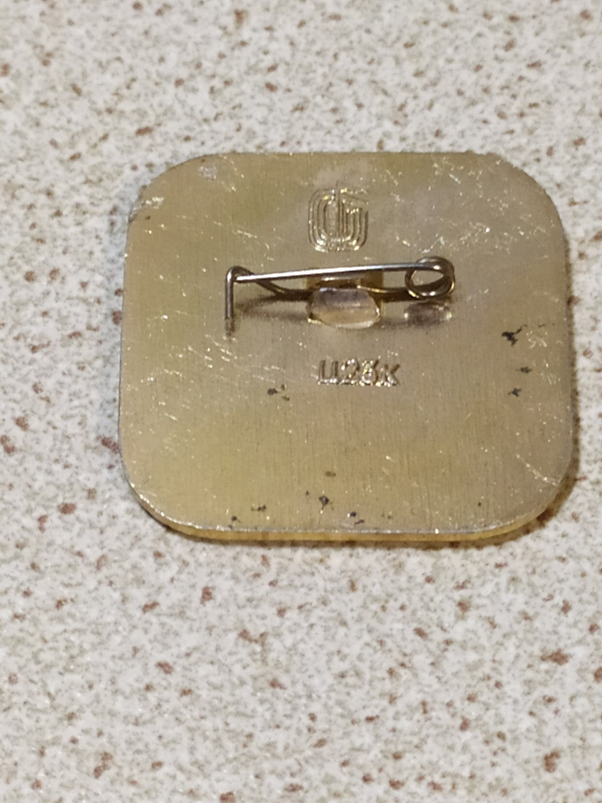 Soviet Olympic pin with fencing sport pictogram – detail 5