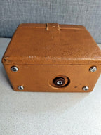 Vintage 8mm movie camera with original leather hard case – detail 15