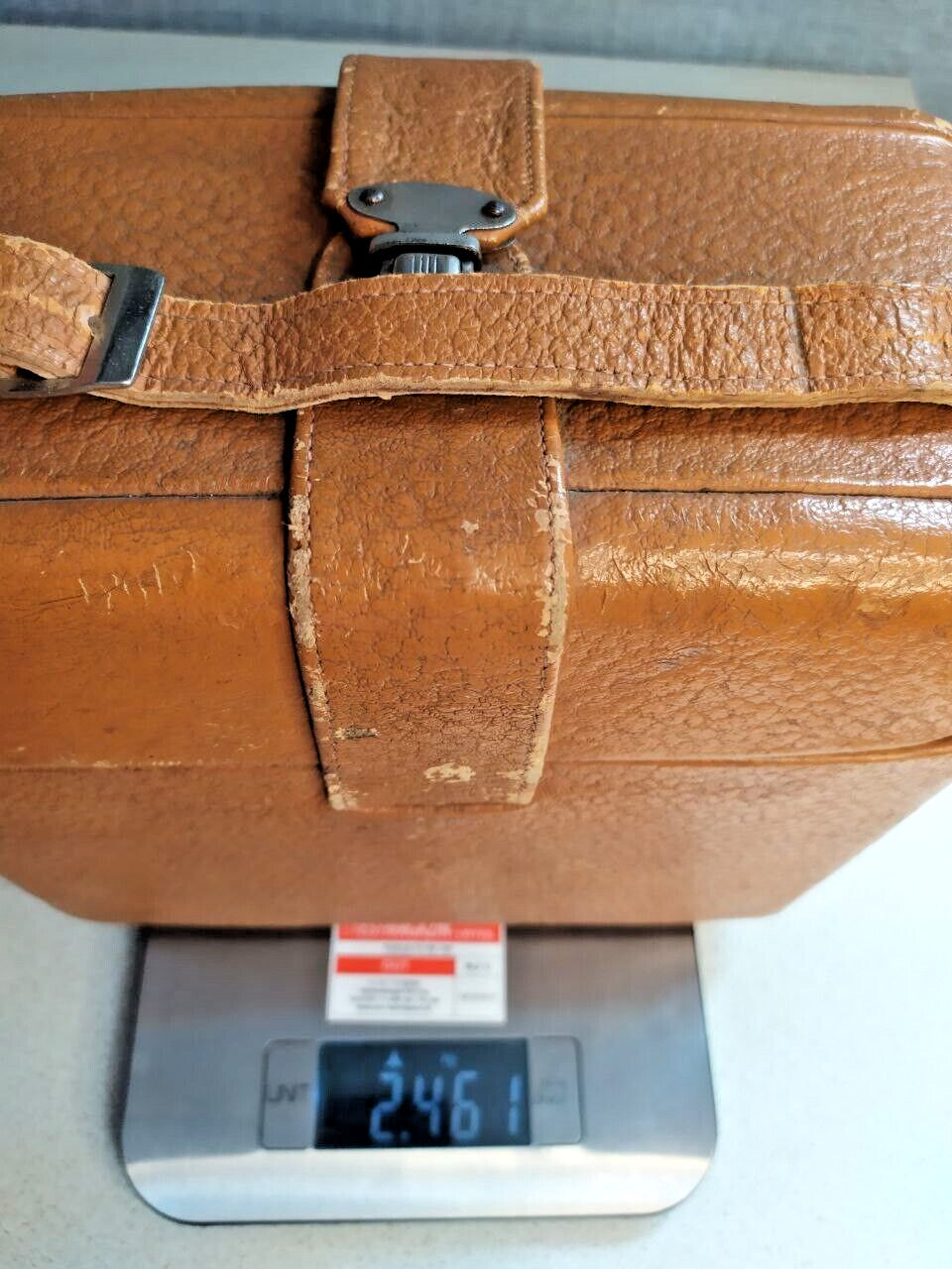 Soviet movie camera Neva-2 with detachable pistol grip attached – detail 17