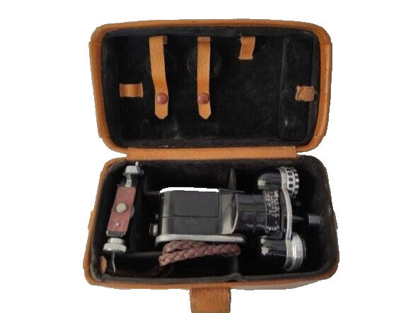 Soviet movie camera Neva-2 with detachable pistol grip attached – detail 5