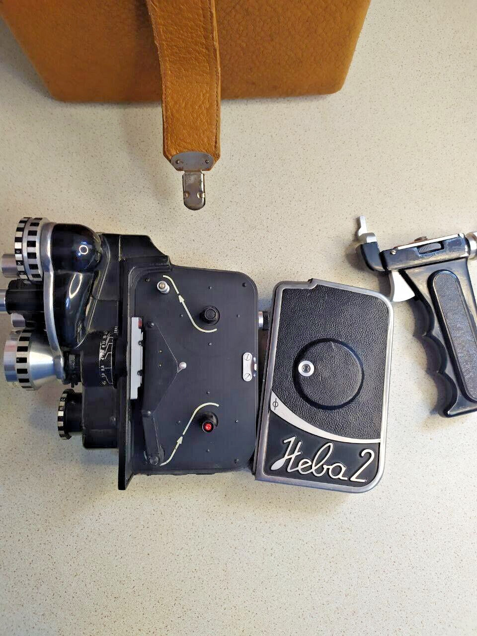 Soviet movie camera Neva-2 with detachable pistol grip attached – detail 8