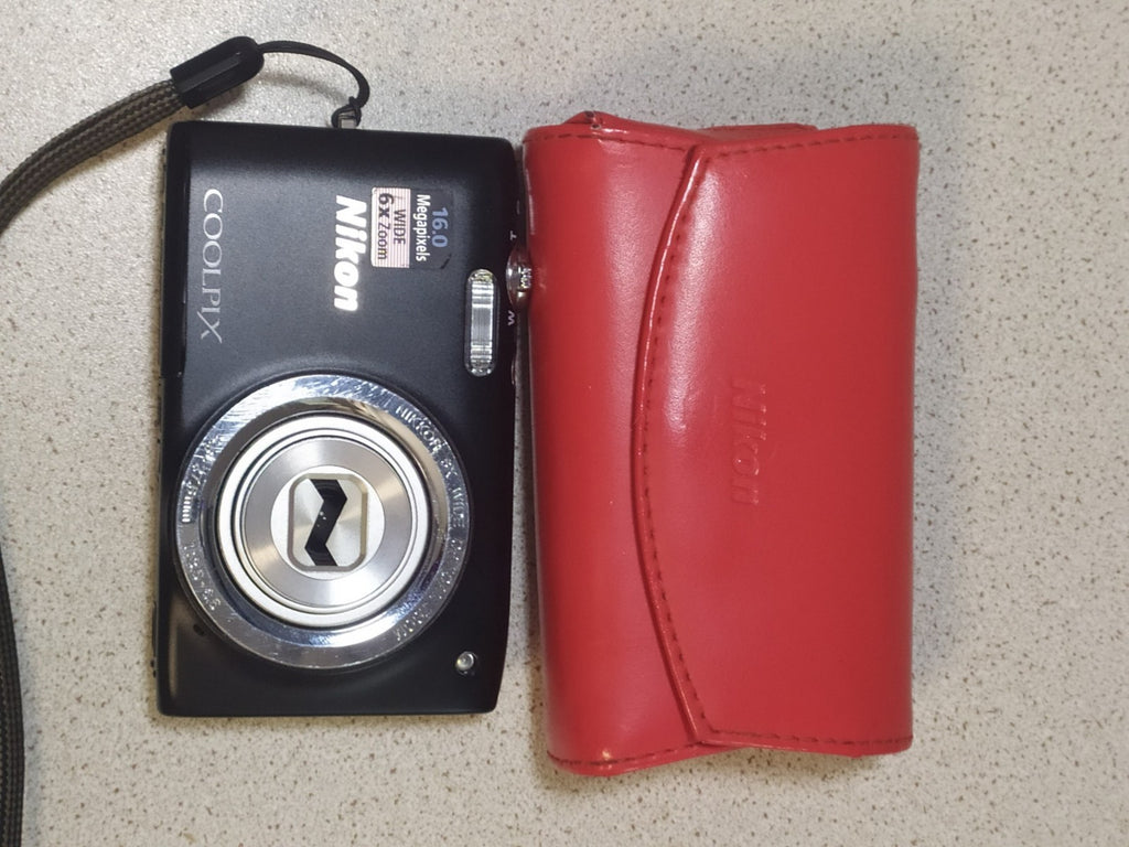 Digital camera for parts with wrist strap attached – detail 7