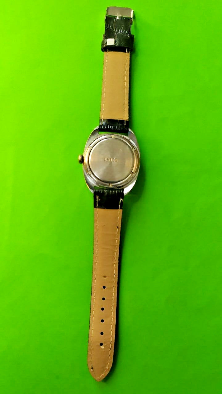 Soviet mechanical men's watch with chrome-plated cushion case