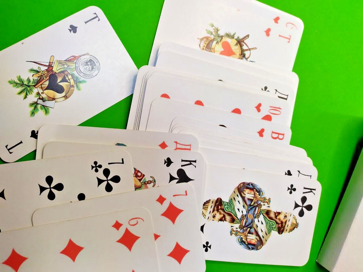 Souvenir playing cards by St. Petersburg Color Printing Plant, box detail – detail 7