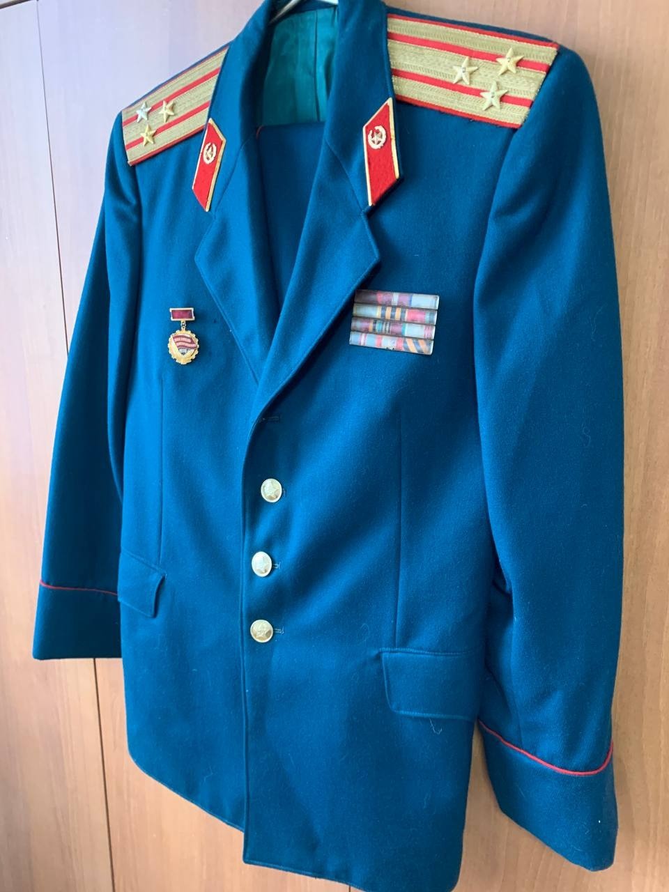 Vintage 💯  Original collectible green military uniform of a KGB colonel.USSR