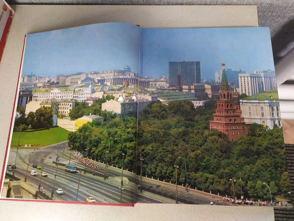 Moscow Illustrated History 2 Volumes Set Mysl Soviet USSR Large Coffee Table Boo