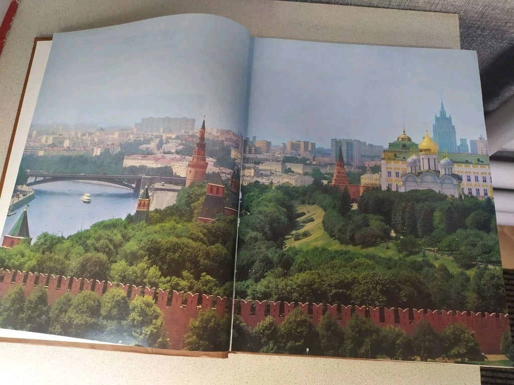 Moscow Illustrated History 2 Volumes Set Mysl Soviet USSR Large Coffee Table Boo