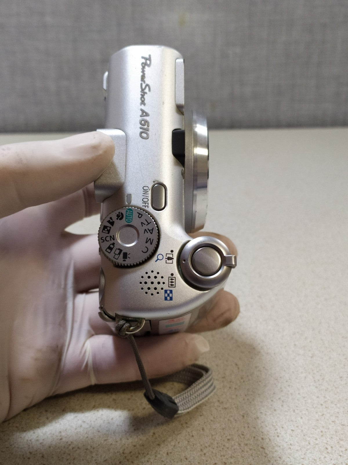 Canon PowerShot A610 5.0MP Digital Camera - WORKING, BUT LENS BARRIER STICKS