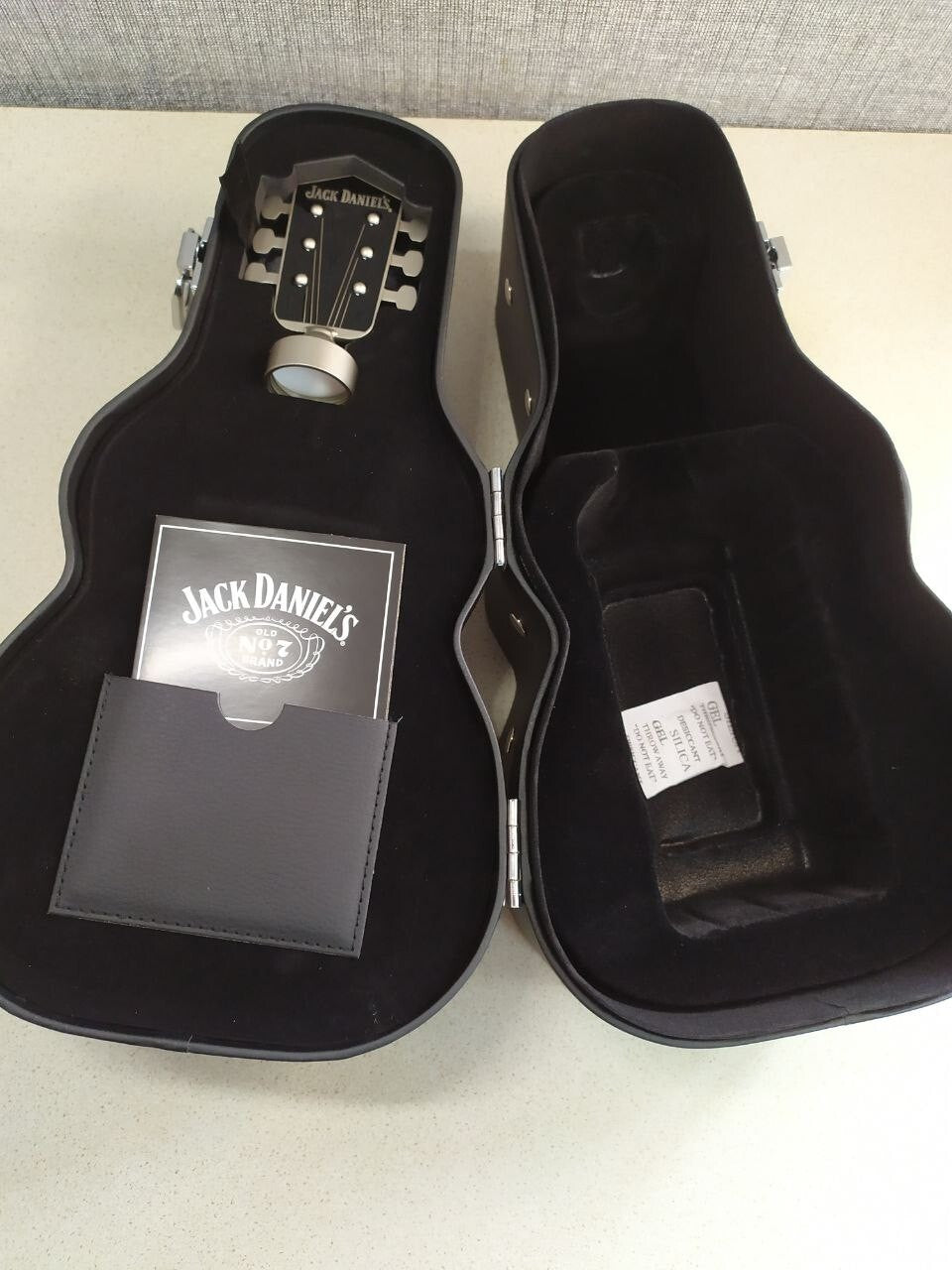 NOS Jack Daniel's Guitar Case Gift Tin Box with Metal Guitar Head Pourer Spout Rare