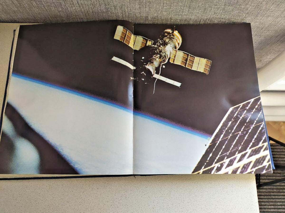 RARE USSR Space Program Encyclopedia "Cosmonautics USSR" - Huge Illustrated Book
