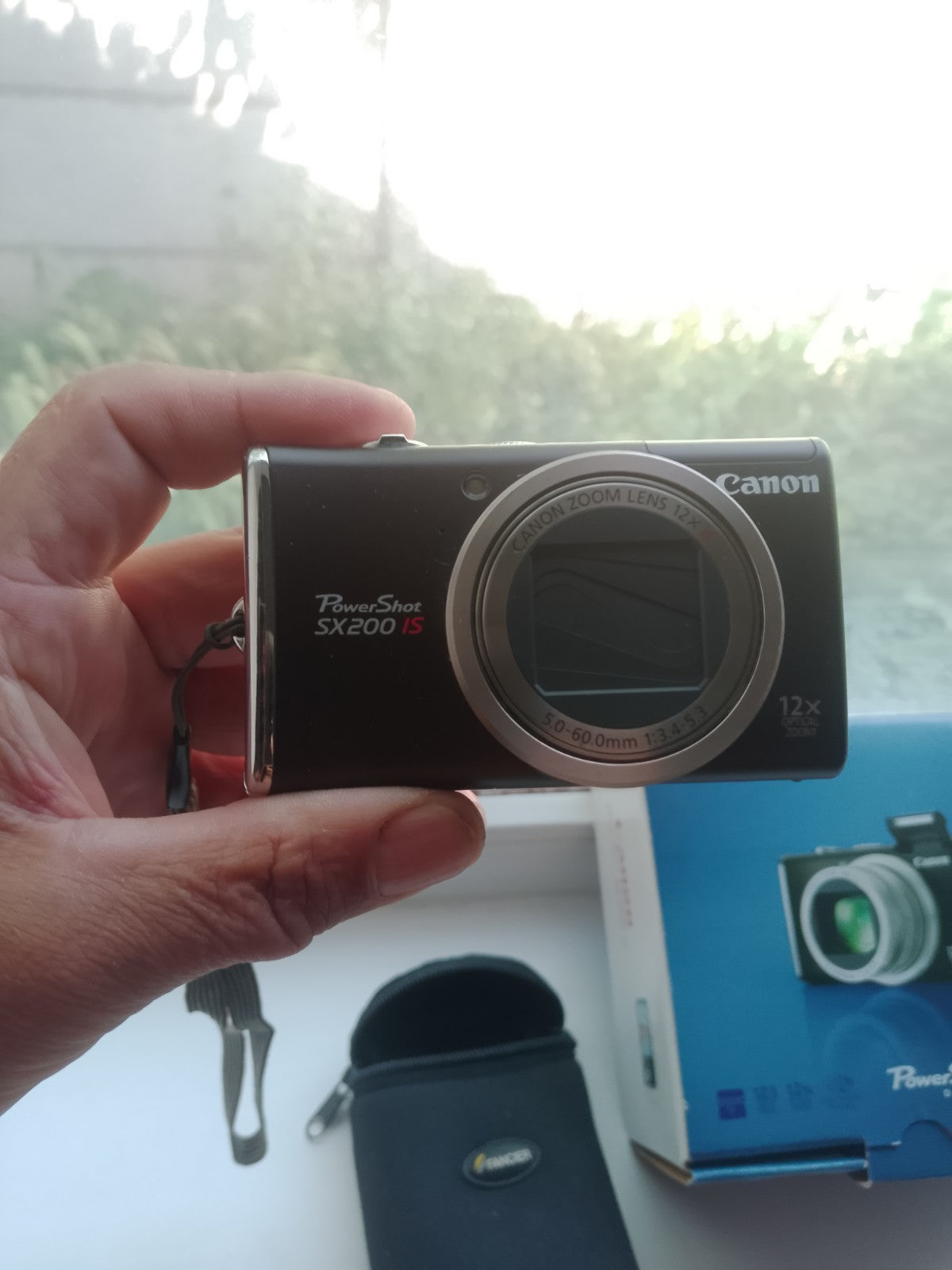 TESTED digital camera CANON PowerShot SX200 IS 12.1 MP, black, (full set). Japan