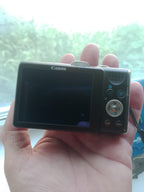 Vintage digital camera set with soft case, wrist strap and 4GB SDHC card – detail 13