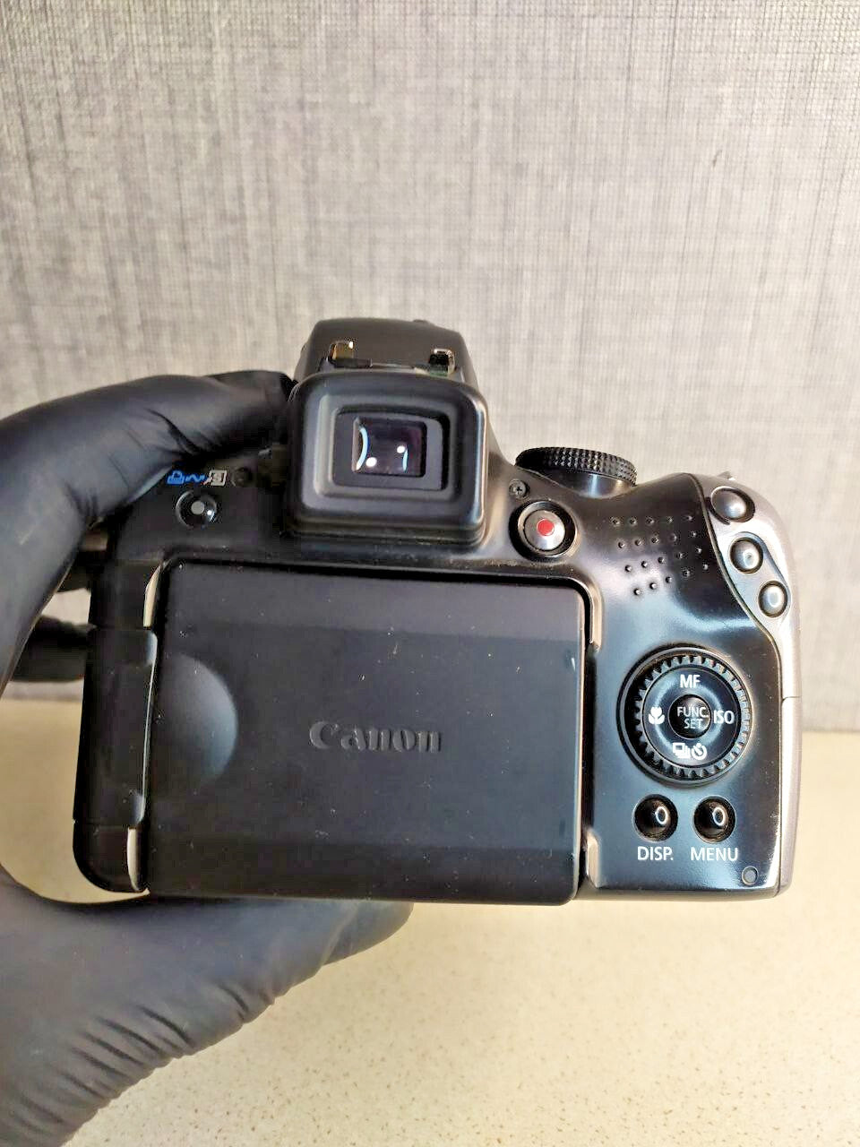 Canon Power Shot SX10 IS 20x Optical Zoom 10.0MP Digital Camera Black