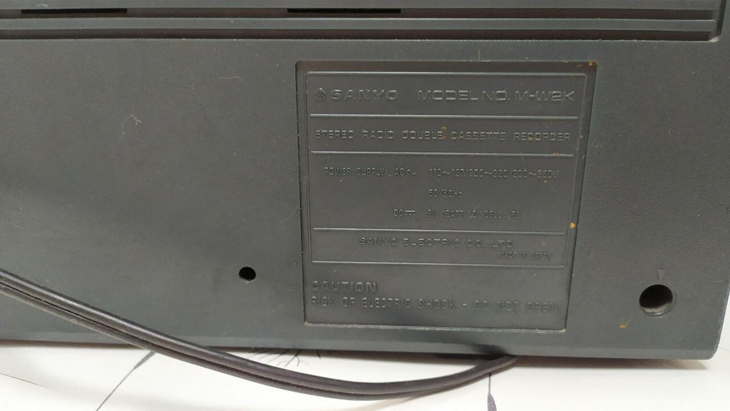Vintage cassette recorder tape decks of the Sanyo M-W2K – detail 9
