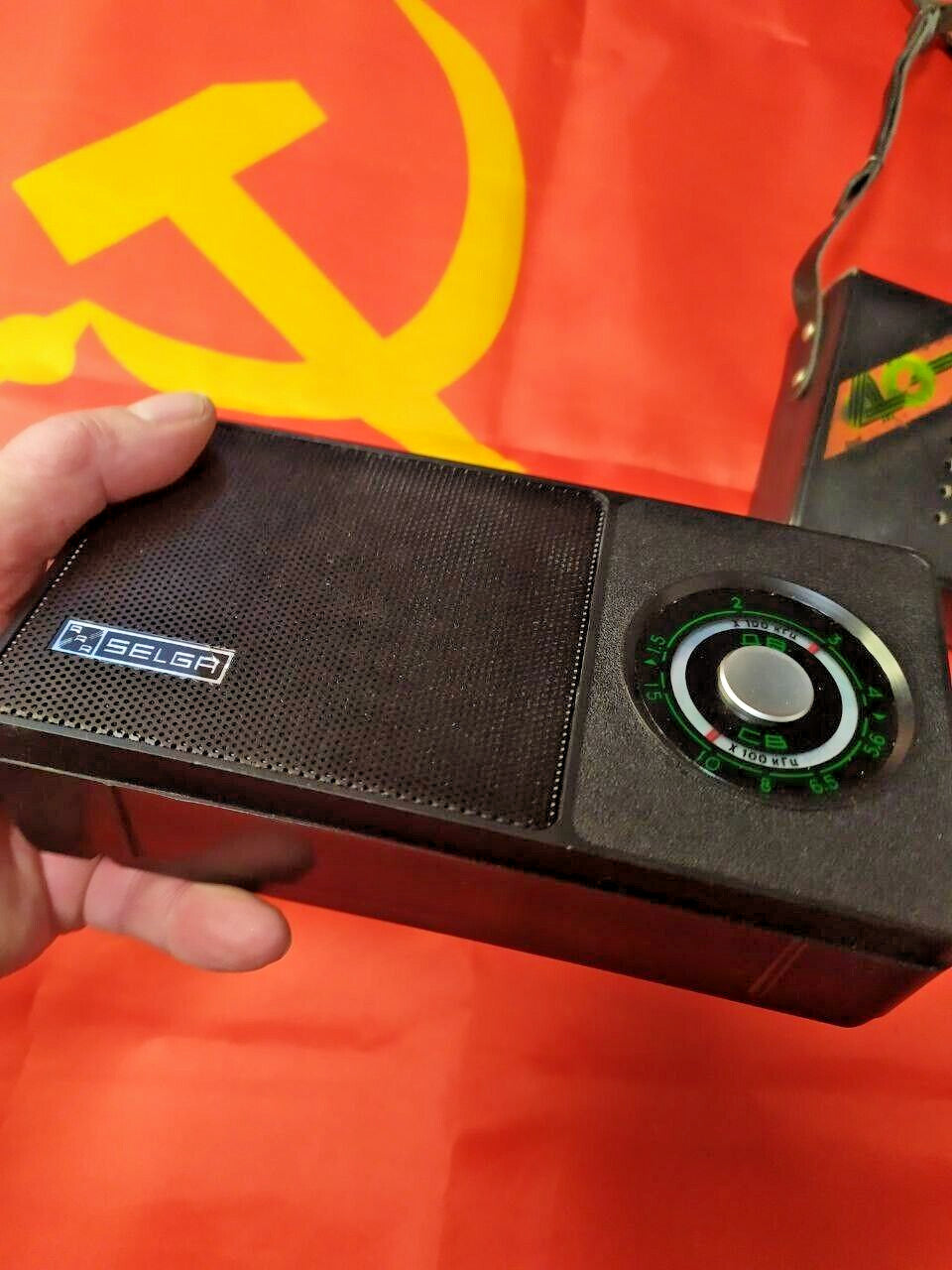 Original genuine leather carrying case for a Soviet transistor radio – detail 6