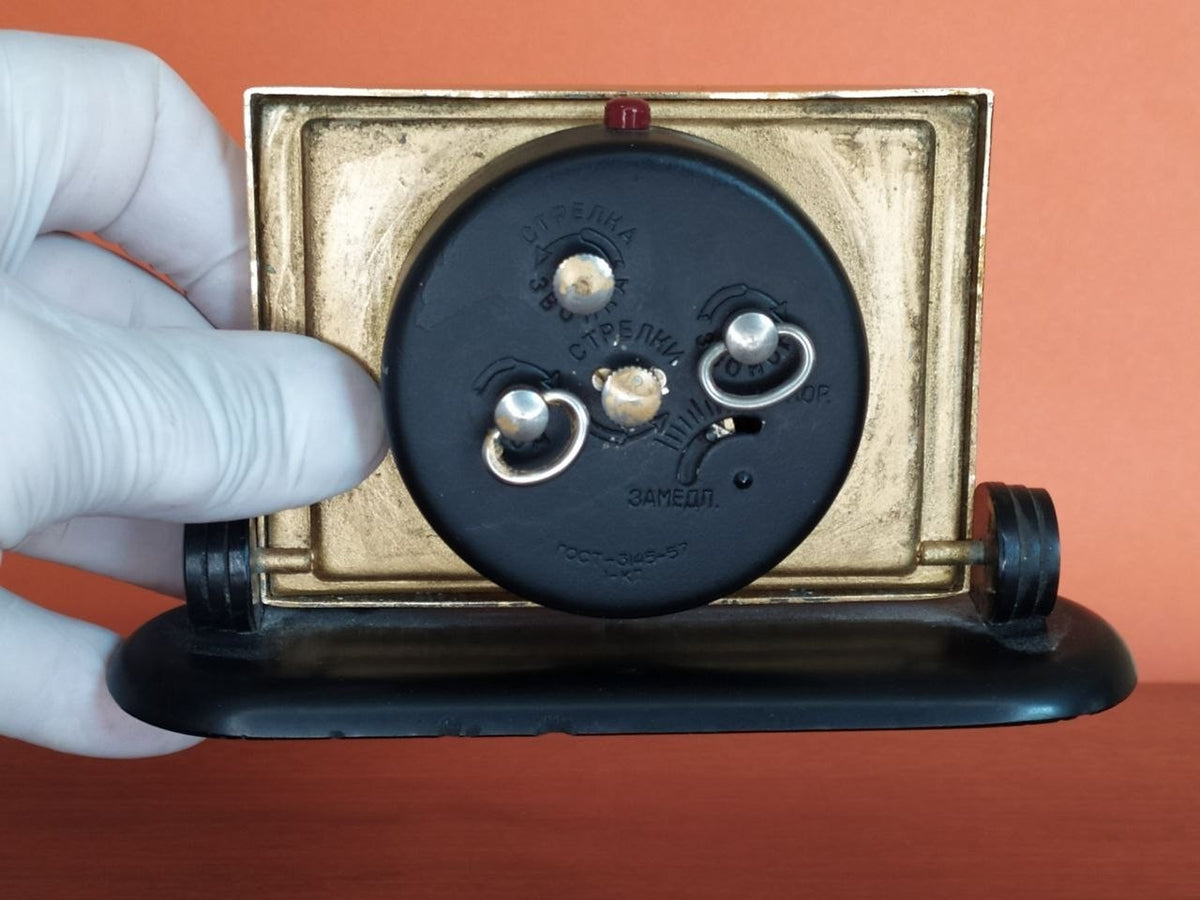 Vintage Soviet clock with tilt stand and gold-colored ribbed bezel – detail 10
