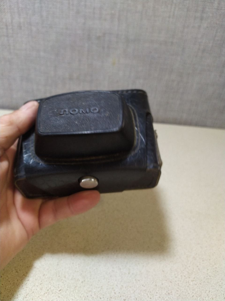 Old Soviet lomography camera for interior display or repair – detail 13