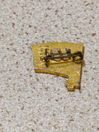 USSR red flag pin with 1917 date, front view – detail 5