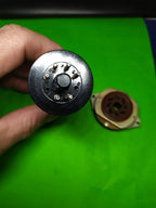 Octal 8-pin base and vintage ceramic/metal panel socket – detail 13