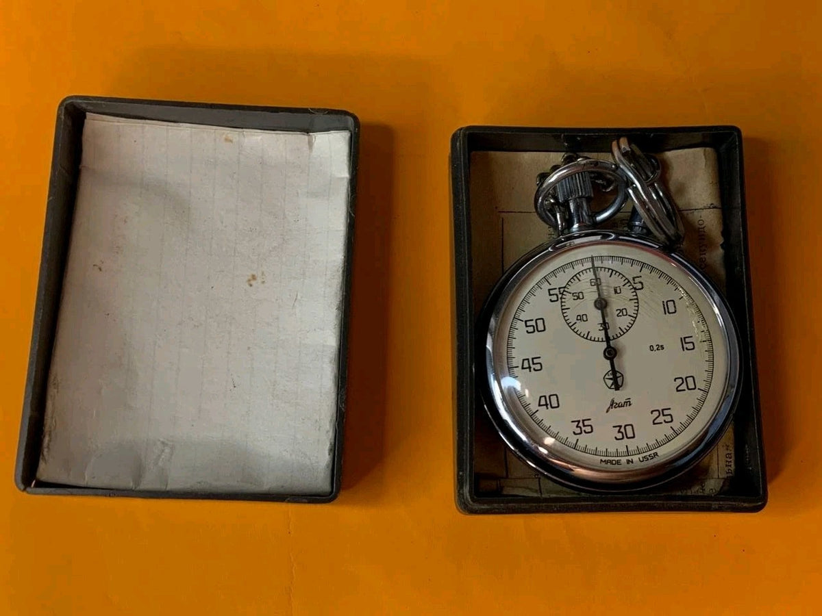 Vintage Agat stopwatch with 60-minute sub-dial and chrome-plated case – detail 11