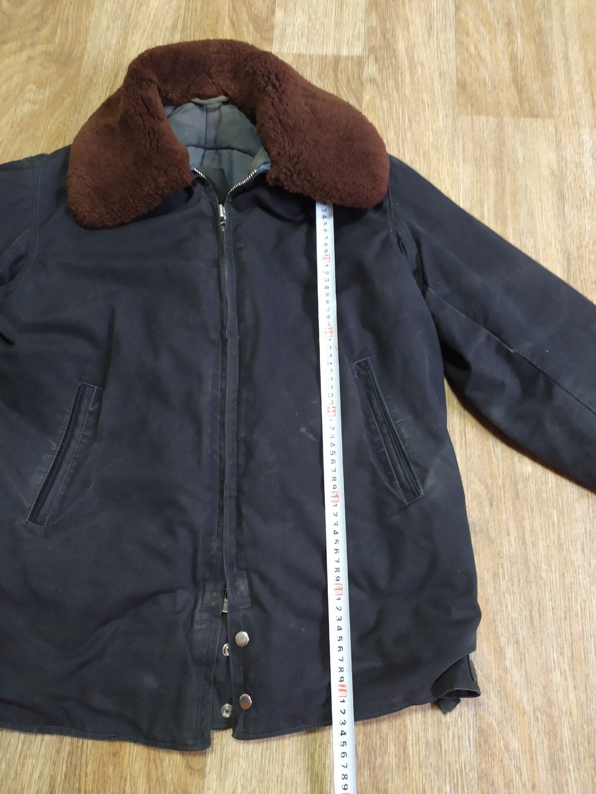 Soviet Air Force winter jacket zipper, storm flap and snaps – detail 10