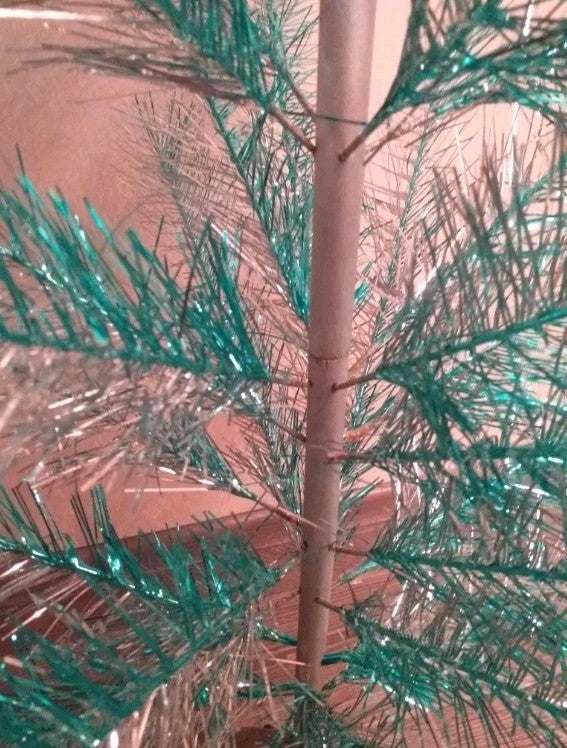 Unfolded Soviet tree with trunk 72 cm and silver top piece – detail 7