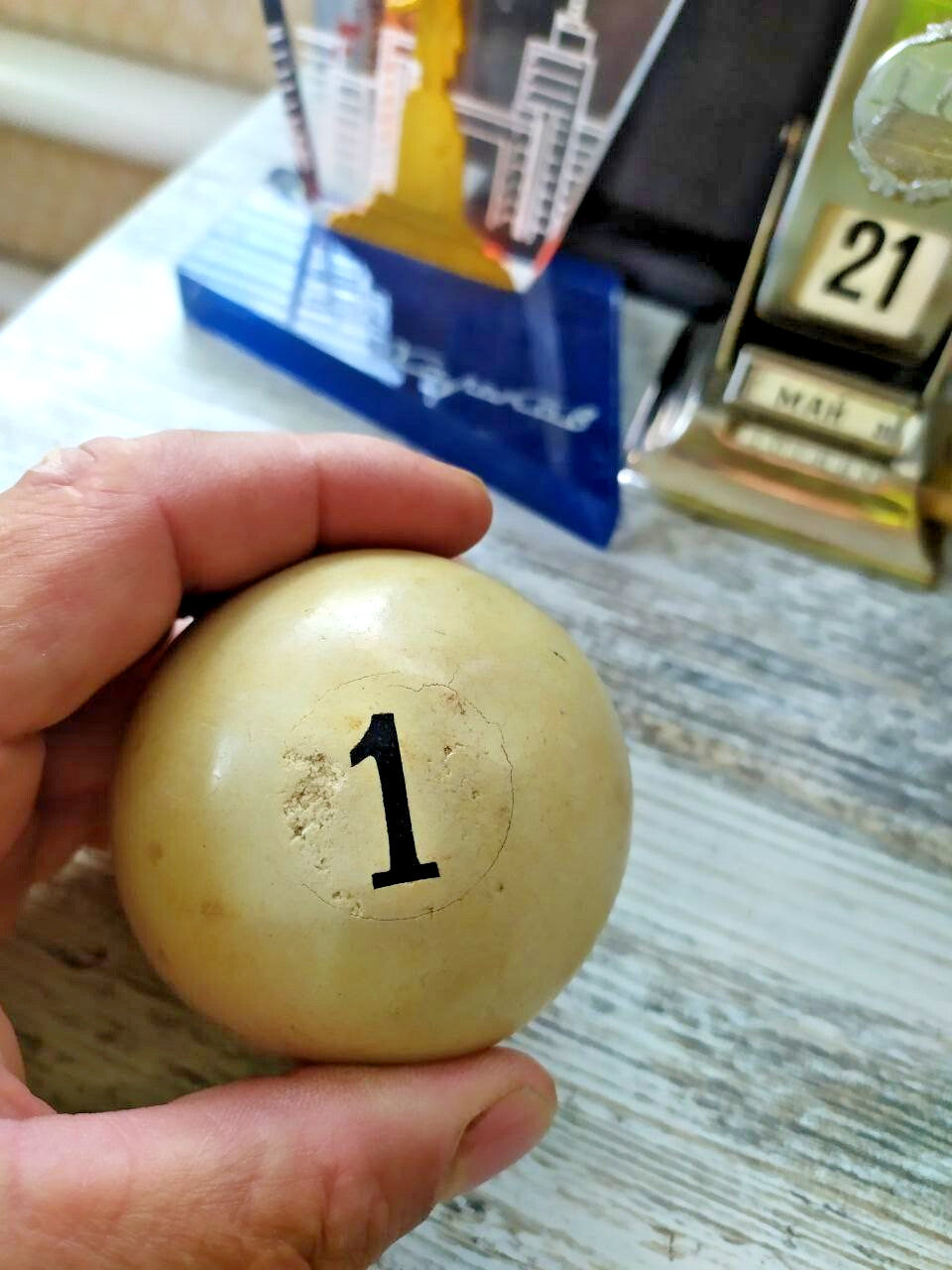 Vintage Soviet billiard ball No. 1 for Russian Pyramid with cream patina