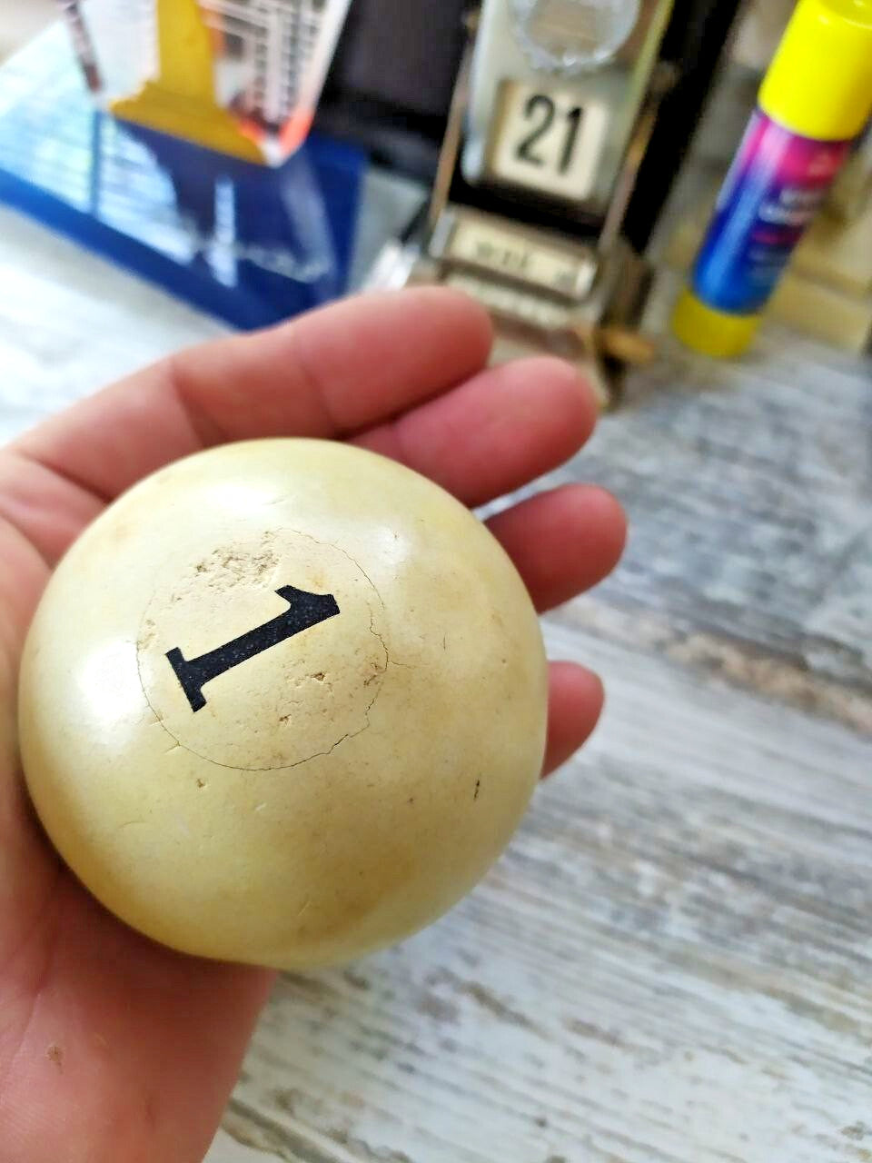 Russian pyramid billiard ball measured at 68 mm with calipers – detail 8