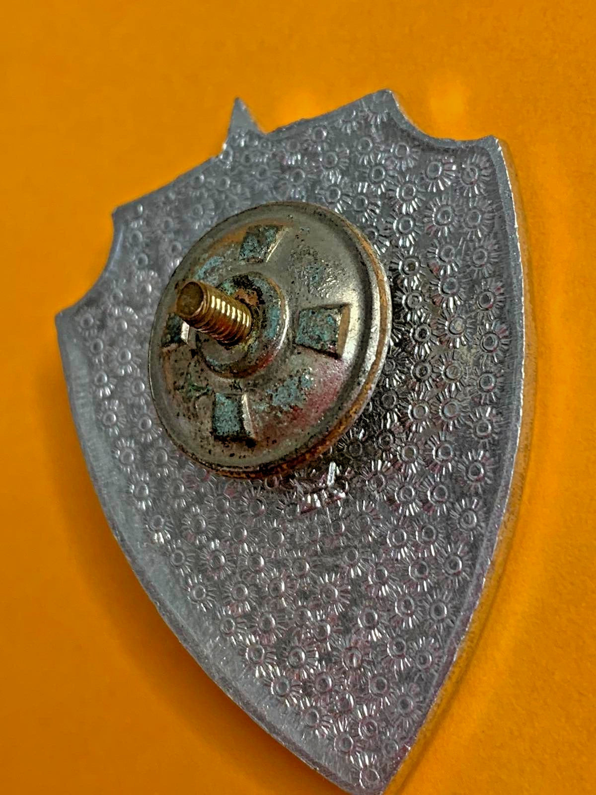 Soviet military badge with Cyrillic inscription Senior of the Border Patrol – detail 6